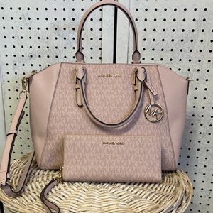 Michael Kors leather set